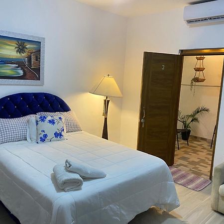 Only Room By Merengue House, 8 Minutos Airport Monte Adentro  Zewnętrze zdjęcie